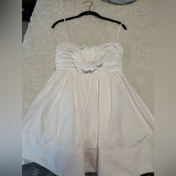 White bridal mini dress size 2 worn once - Picture 4 of 5